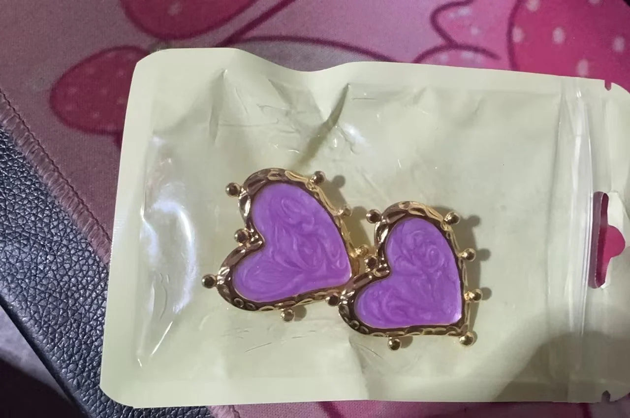 Sweet Magic Purple Love stainless steel heart ear studs in pink