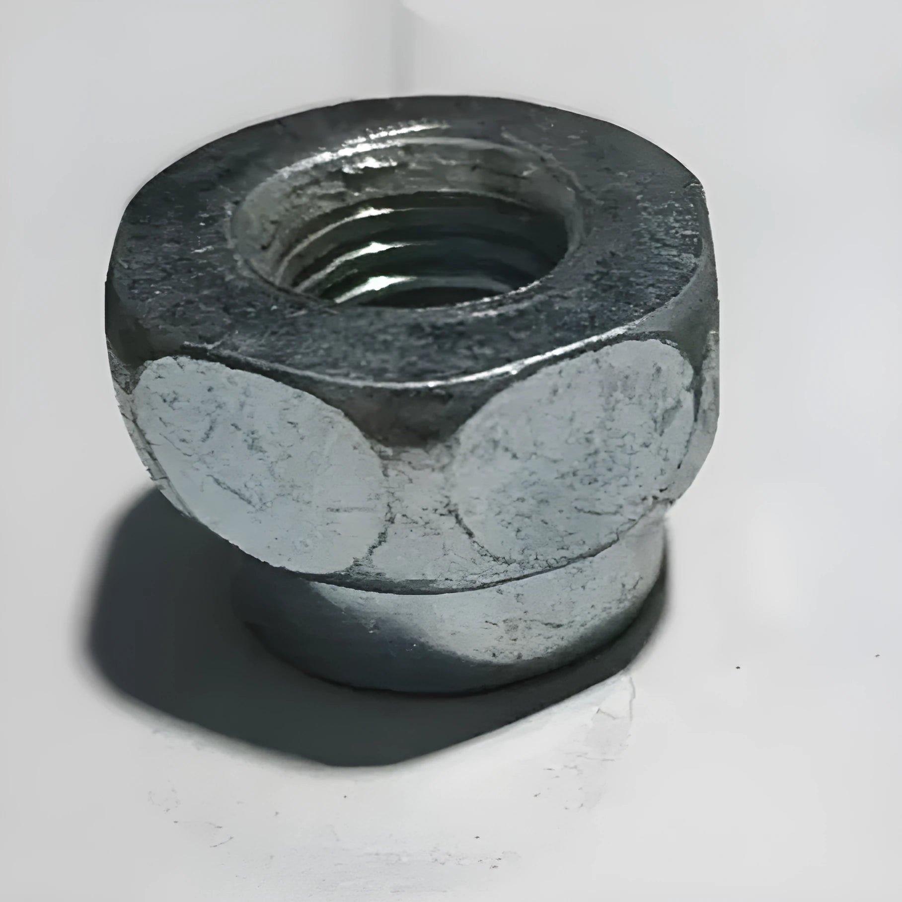 Ouma aluminium weeding head for strimmers with multi-fit M10 M12 M8 screw threads.