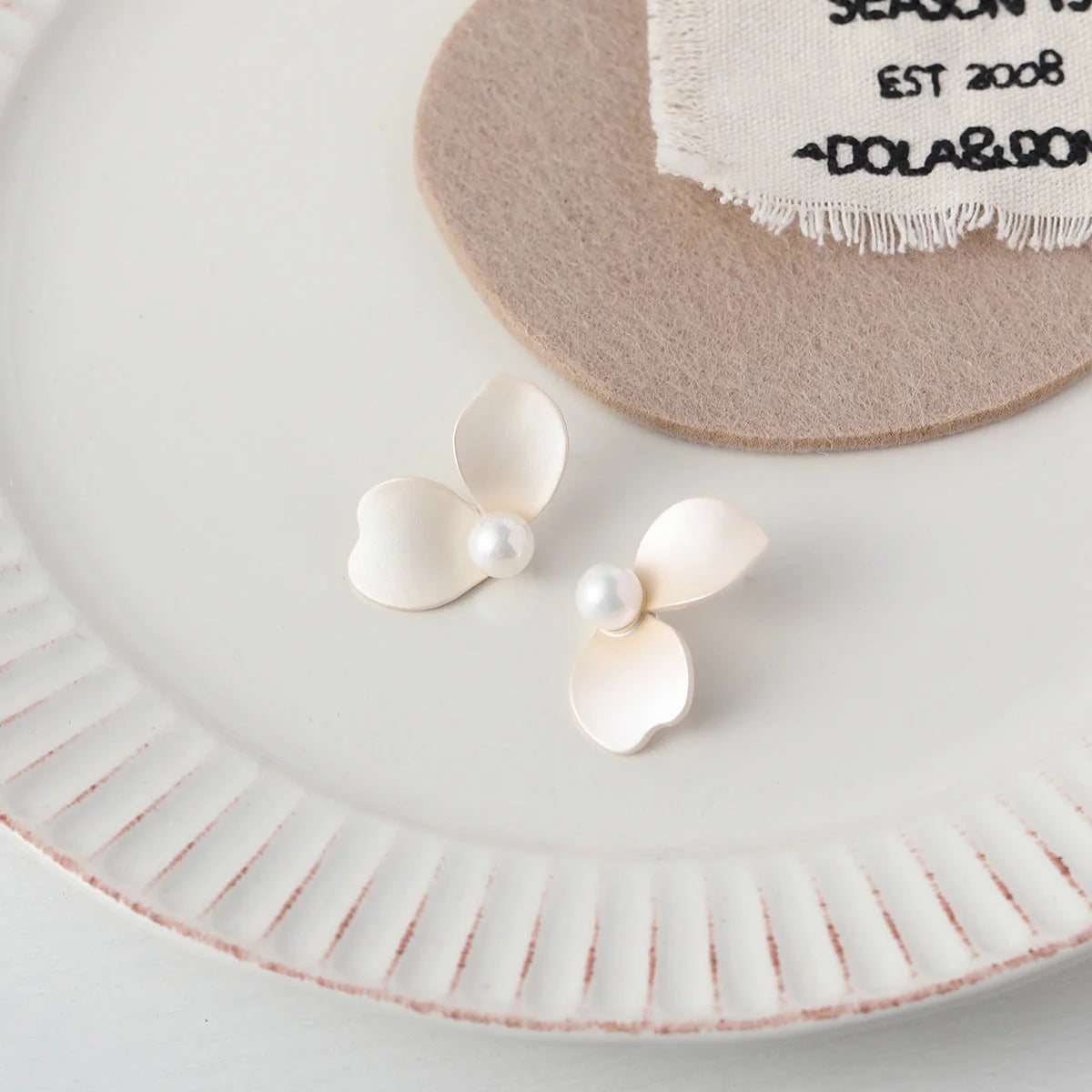 Sterling silver needle Mori style fresh flower stud earrings in various colours