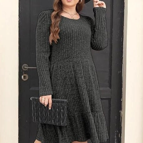 Solid colour round neck knitted dress sweater with long sleeves in various colours