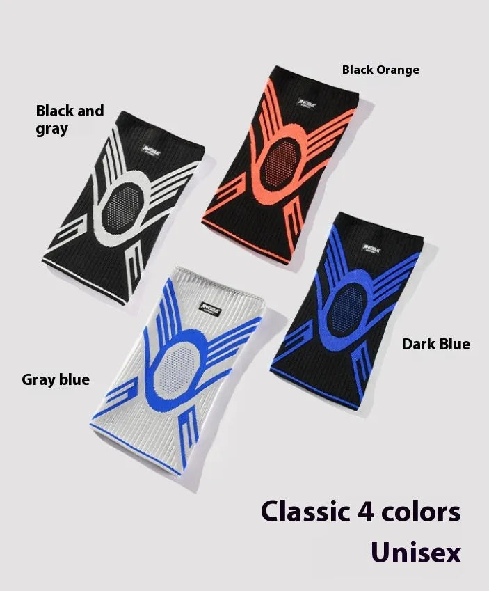 Spandex knee pad in black and blue for deep squat and mountaineering protection, size M