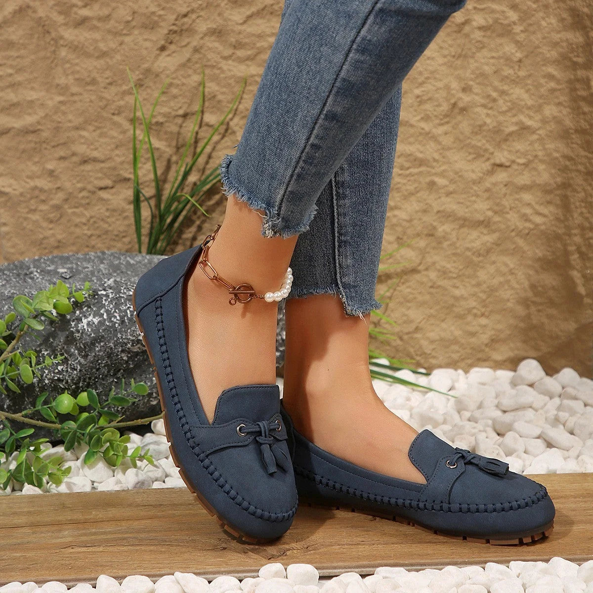 Women's round head loafers in navy blue with non-slip sole