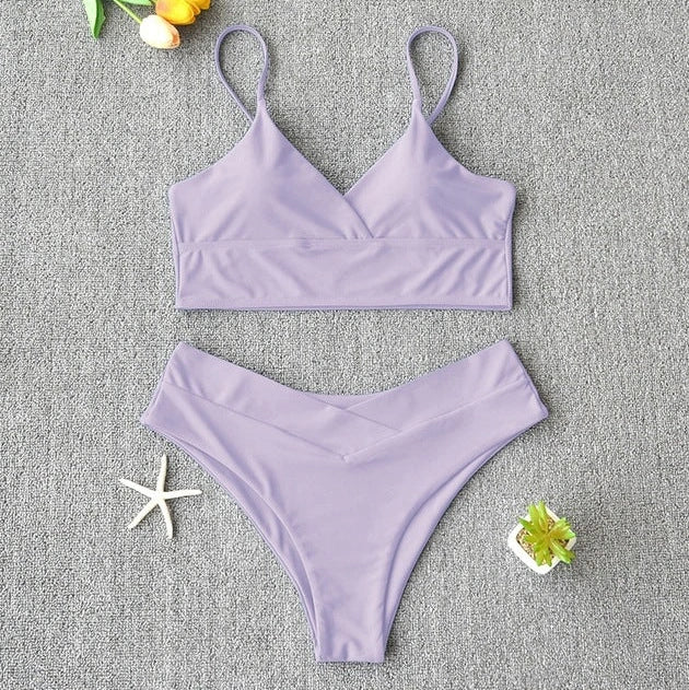 Women's two-piece swimsuit in rose red with polypropylene fibre fabric that resists chlorine