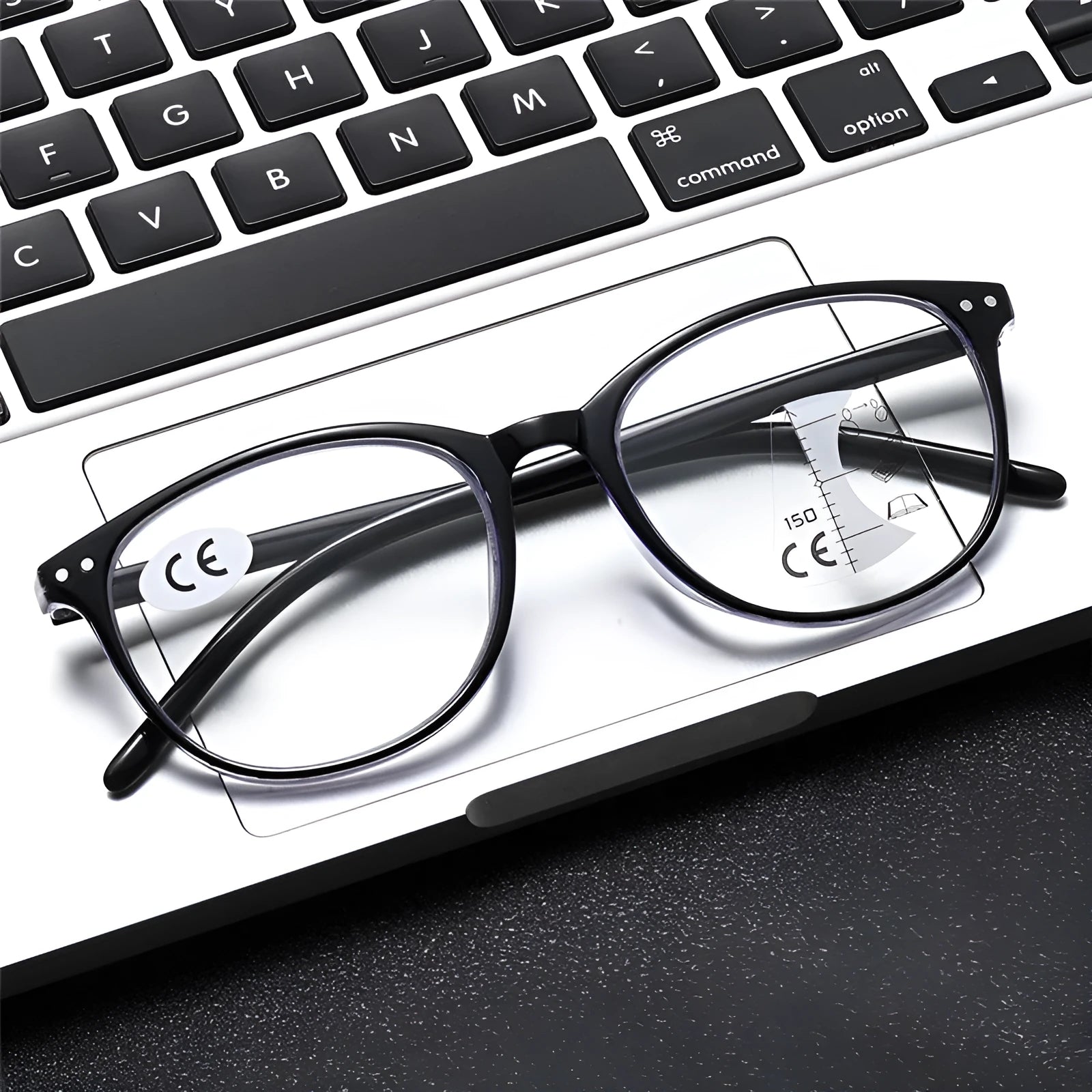 Ultra-light multi-focus presbyopic glasses with adjustable nose pads in black and champagne frame colours