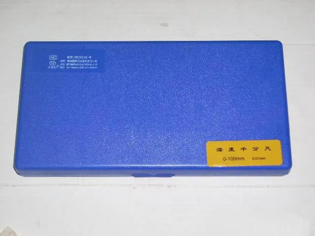 Precision depth micrometer tool with 0-100 mm range and 0.01 micrometre resolution.