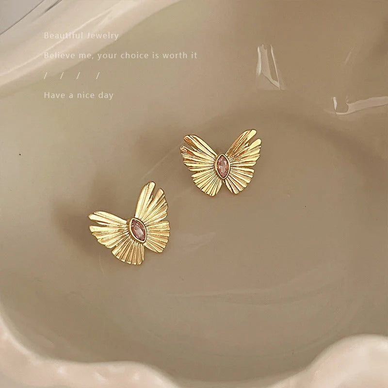 Retro Hong Kong style alloy ear studs in colors 7537 and 7760