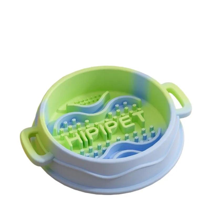 Silicone slow food bowl with double-ear handle and interactive maze design for dogs, in green colour