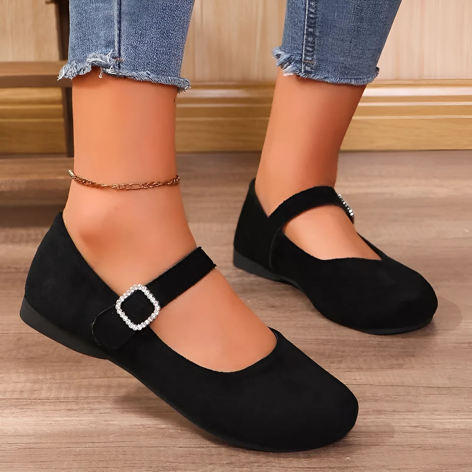 Men's black low-top canvas fisherman slip-on shoes with a flat rubber sole