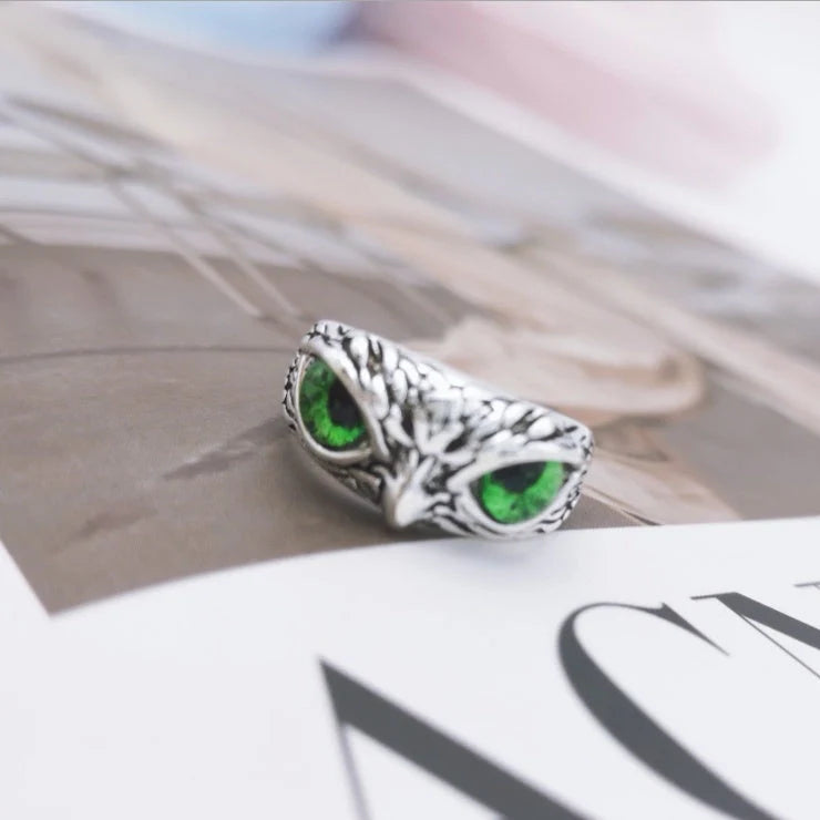 Vintage demon eye owl ring in sterling silver with adjustable opening
