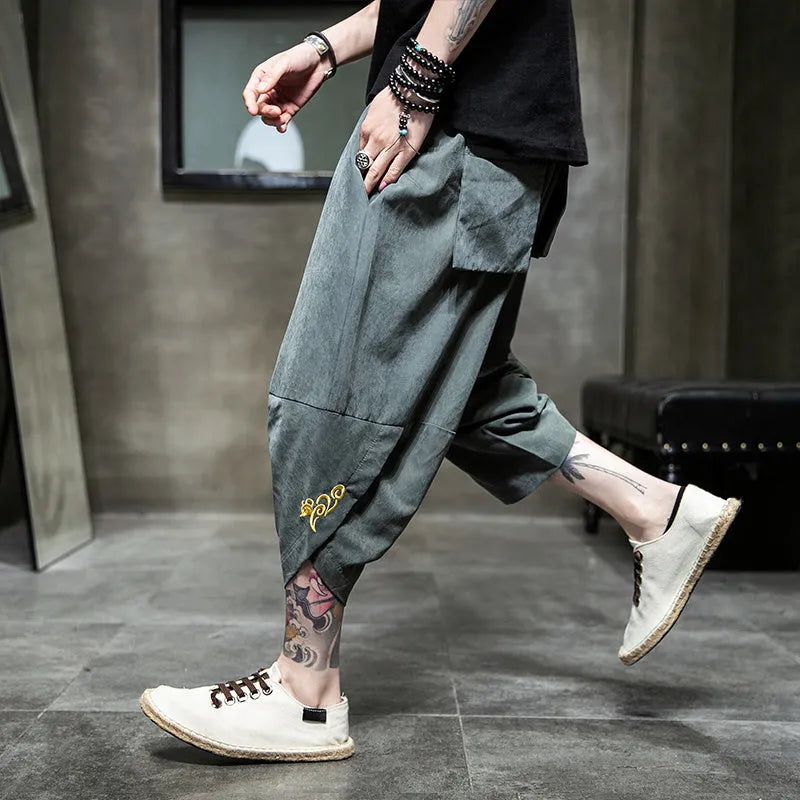 Casual ice silk harem pants in black, loose fit cropped length polyester fibre summer trousers for women