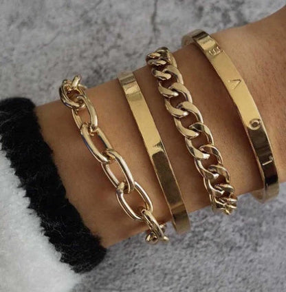 Stylish C-shaped hollow chain bracelet set in gold and silver colours, featuring a sleek and contemporary design