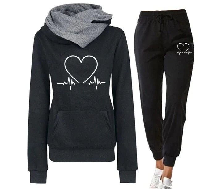 Women's love heart printed sports suit with hooded sweatshirt and drawstring pants