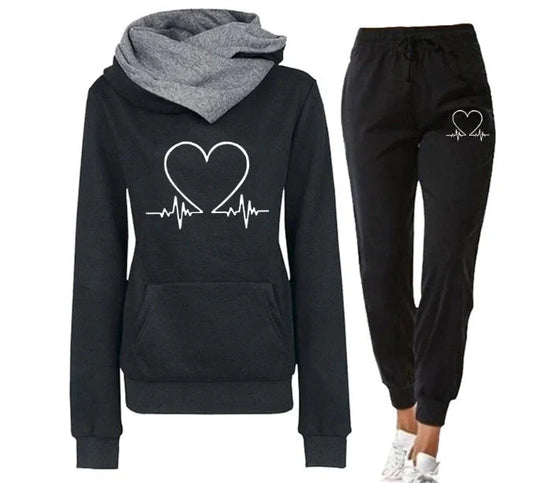 Women's love heart printed sports suit with hooded sweatshirt and drawstring pants
