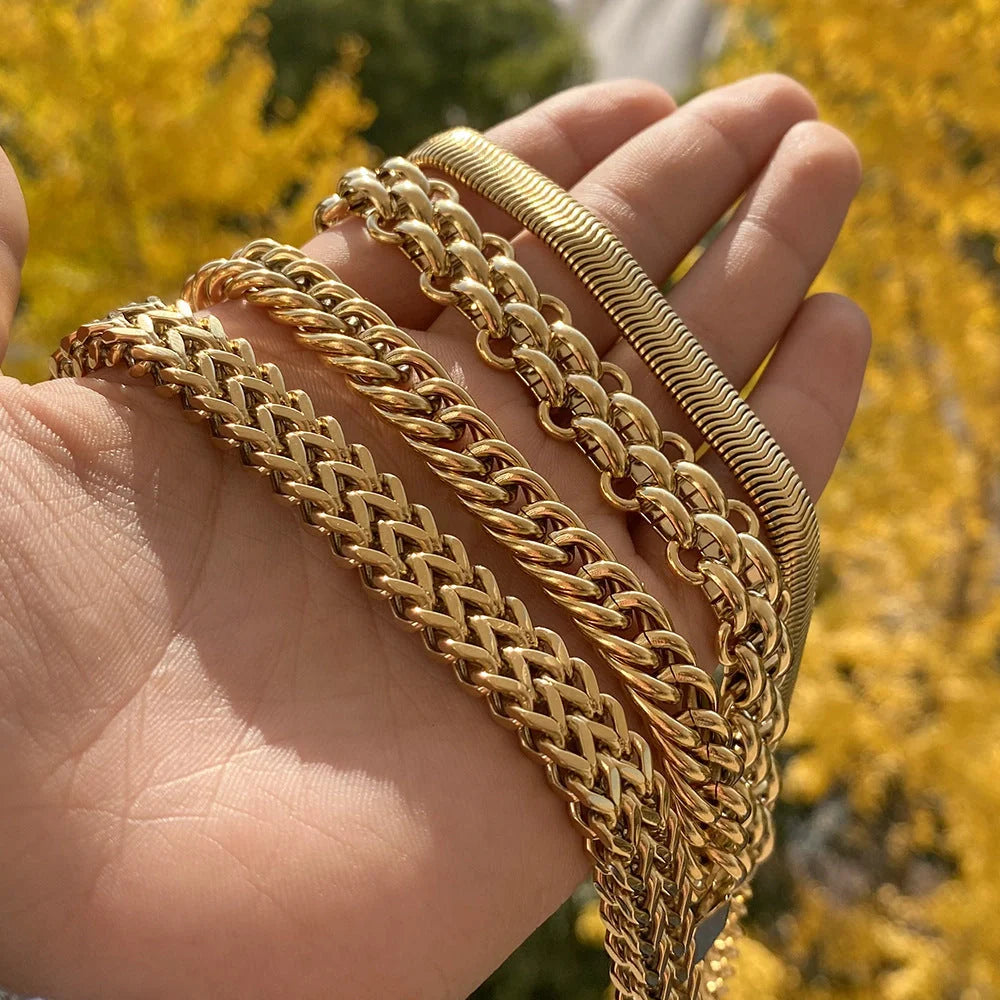 Stainless steel electroplated bracelet for women in various colours