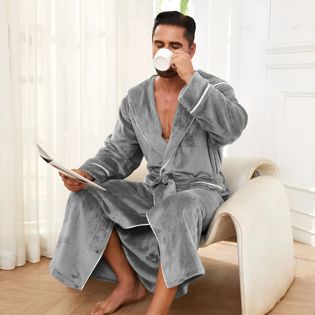 Men's flannel bathrobe pajamas in polyester fibre available in three colours and four sizes
