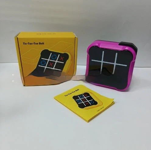 Educational Tictactoe Three-character Chess Set in British orange and yellow