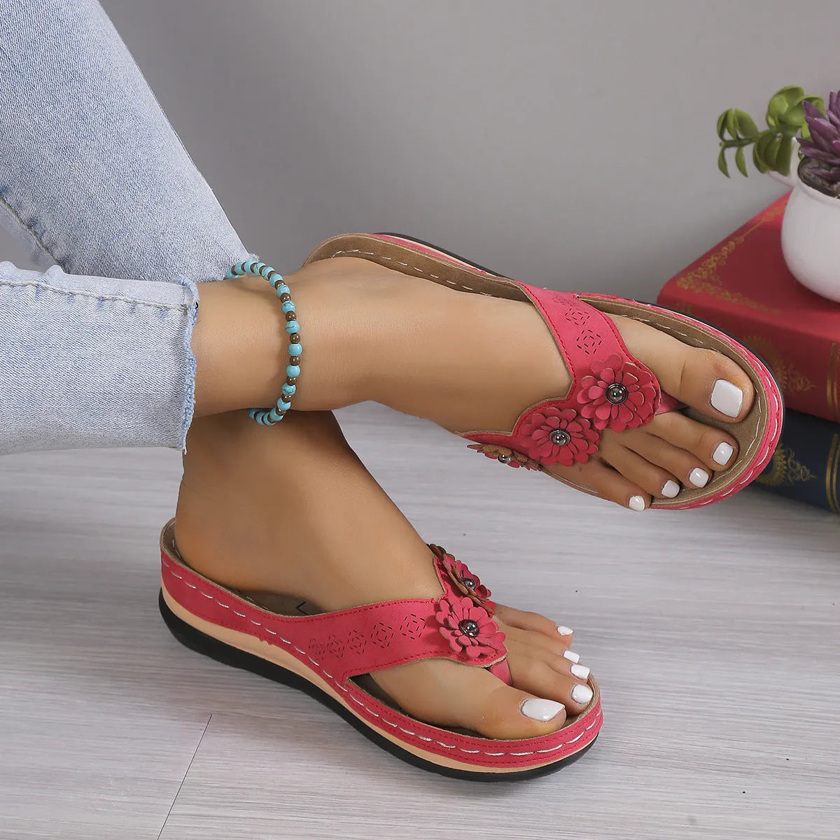 Women's three-flower platform flip-flop sandals with PU upper and rubber sole in multiple colours
