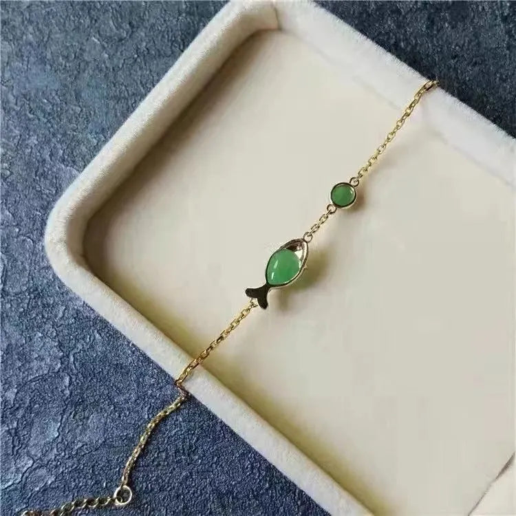 Retro-style yellow gold electroplated copper bracelet for unisex wear.