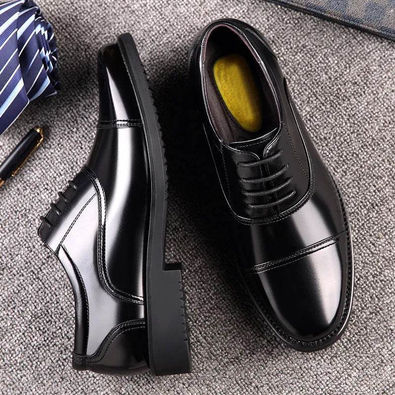 Black cowhide men's business formal leather shoes with round toe and rubber sole