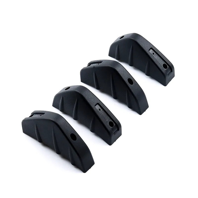 Black triangle rear spoiler for General Motors vehicles with 15cm foot measurement