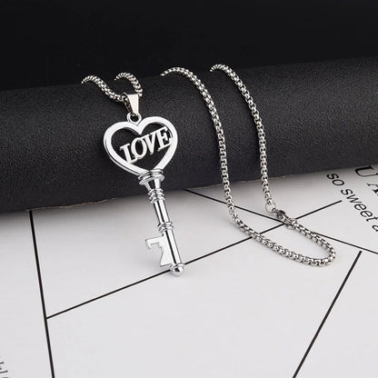 Stainless steel sweet heart key pendant choker necklace for women