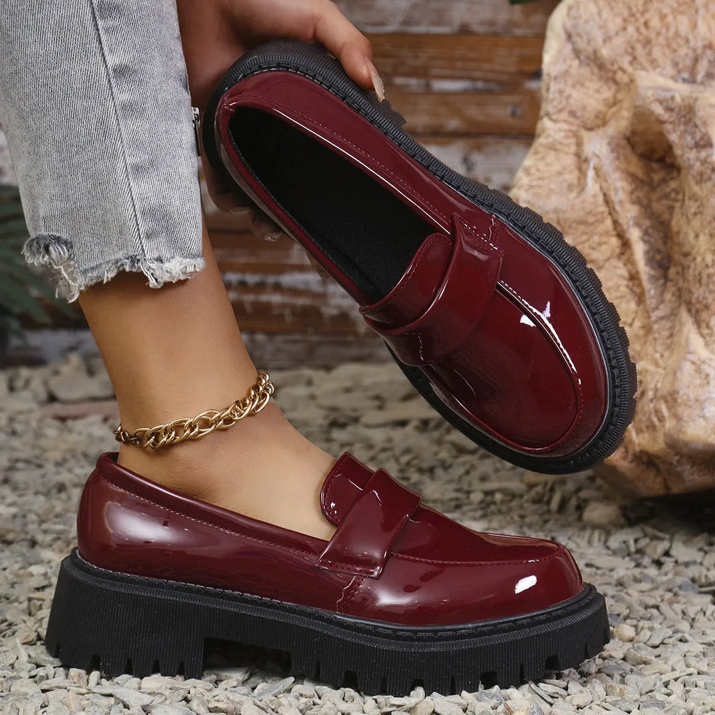 British style plus size slip-on loafers with chunky heel in black, green, and wine red.