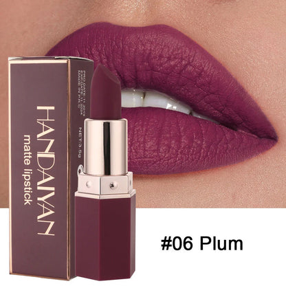 Six colour matte non-stick lipstick with 3.5g formula containing multivitamins and mineral oil