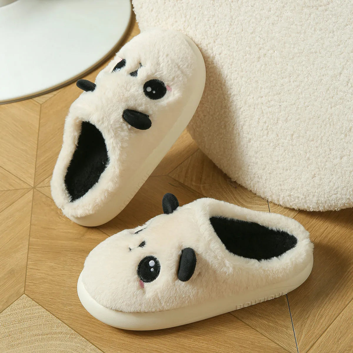 Panda-themed cotton and linen toe-ring slippers with non-slip PVC soles