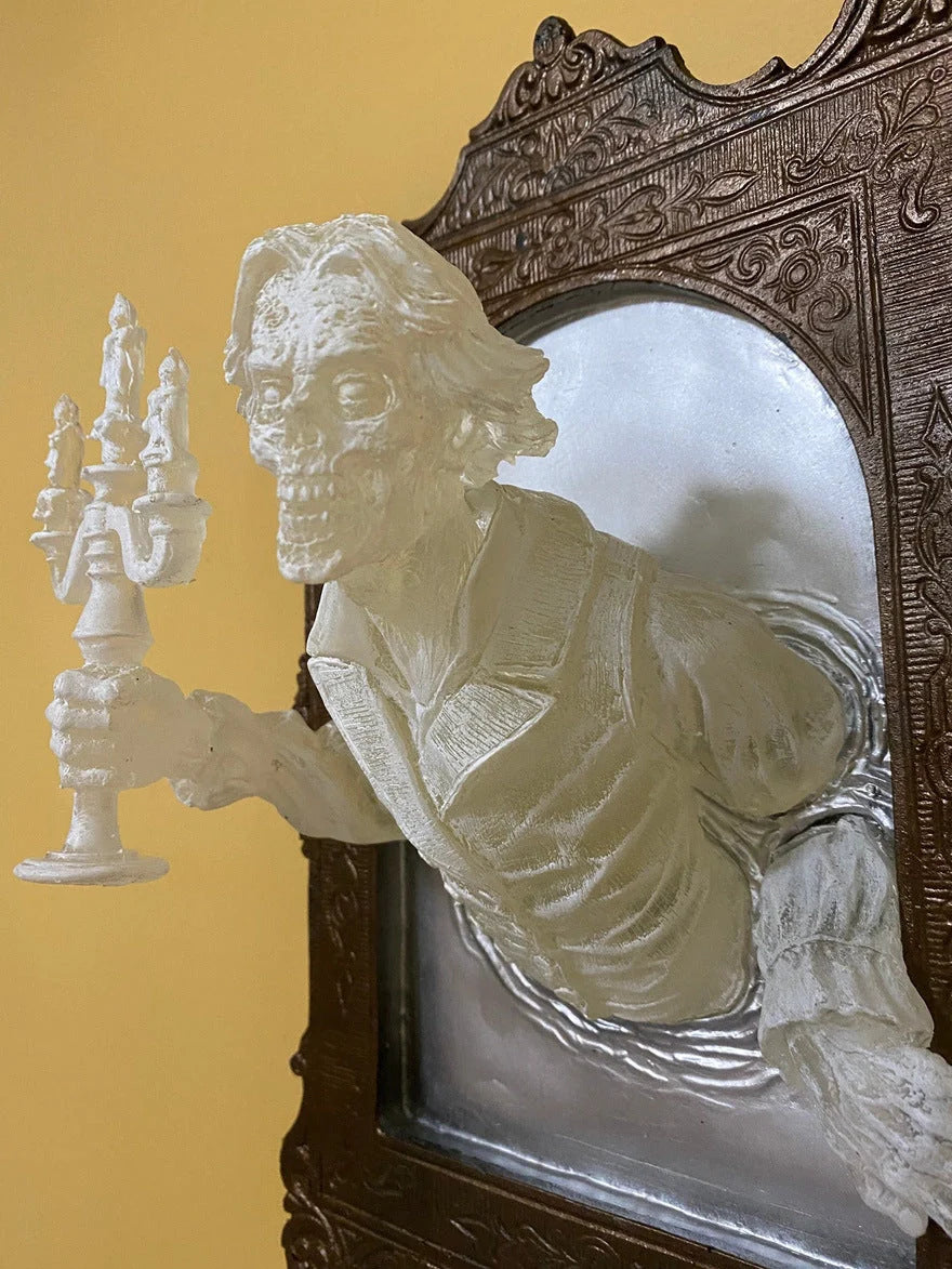 European style resin luminous ornament mirror with character modeling