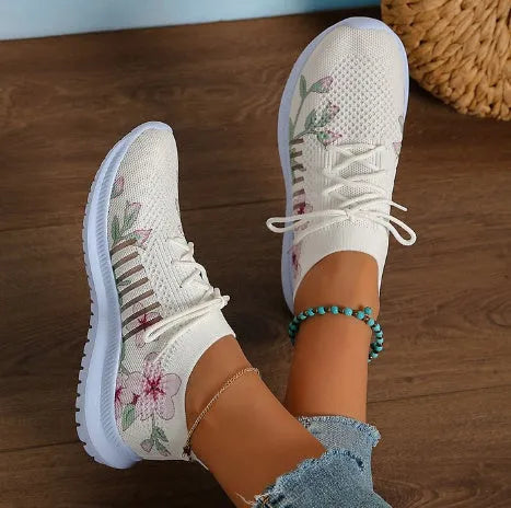 Women's white casual flyknit wedge lace-up mesh shoes with round toe and low top