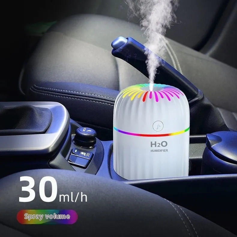 Green animal design USB car aromatherapy humidifier with 0.5L water tank on display