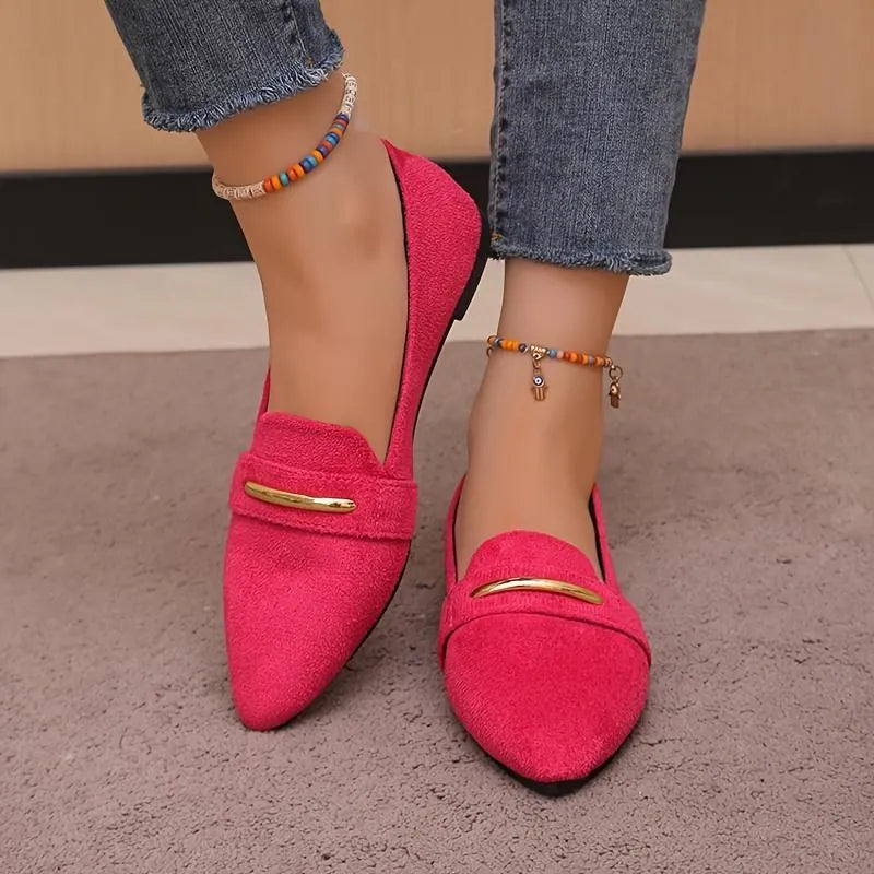 Women's casual flat pointed toe pumps in black, no heel, with middle mouth cutting depth 7-11cm