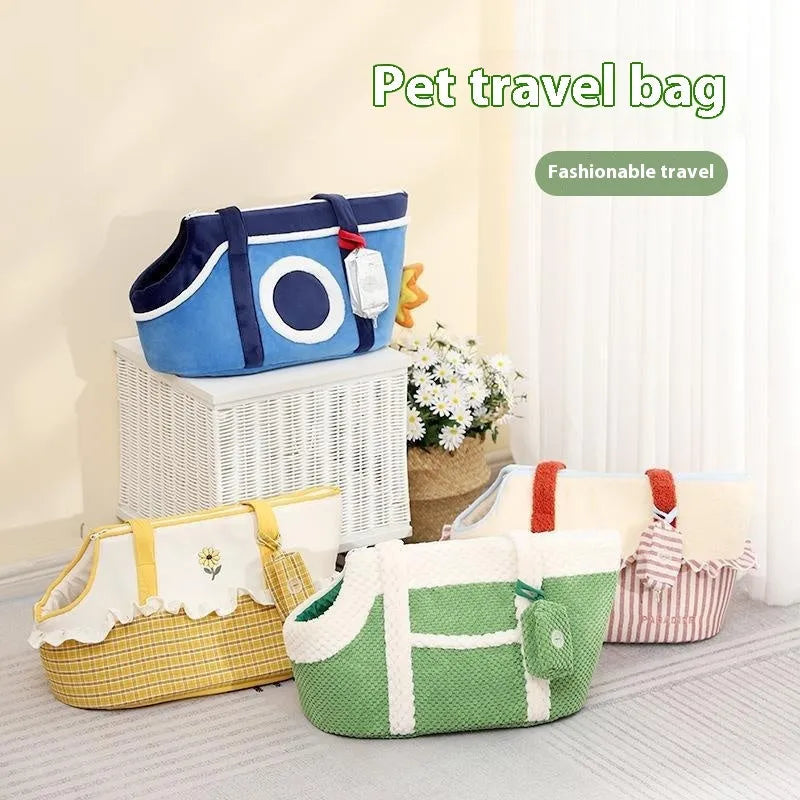 Shoulder cat bag with cartoon pattern in three colour options for small pet transport