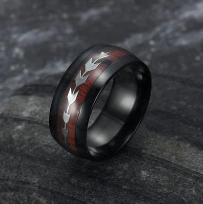 Men's stainless steel ring with wood grain arrow inlay in black, rose gold, and silver