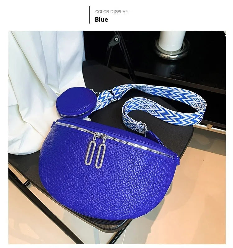Solid colour women's crossbody bag with saddle lock zipper and horizontal square shape