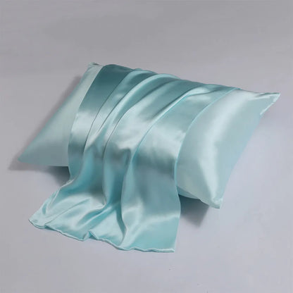 Zipper silk double-sided pillowcase in light champagne colour showing concealed zipper and mulberry silk texture