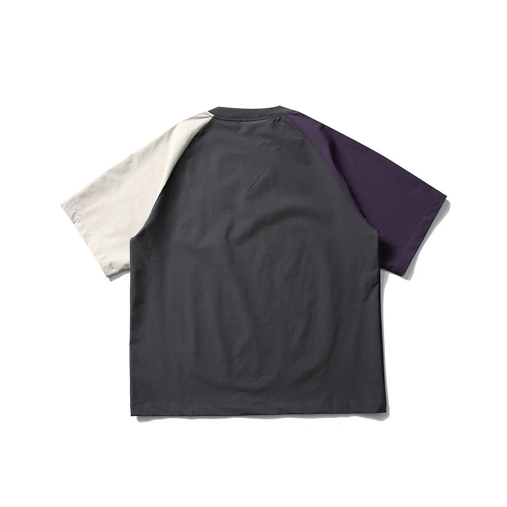 Dark grey men's loose-fit t-shirt with contrast colour raglan short sleeves