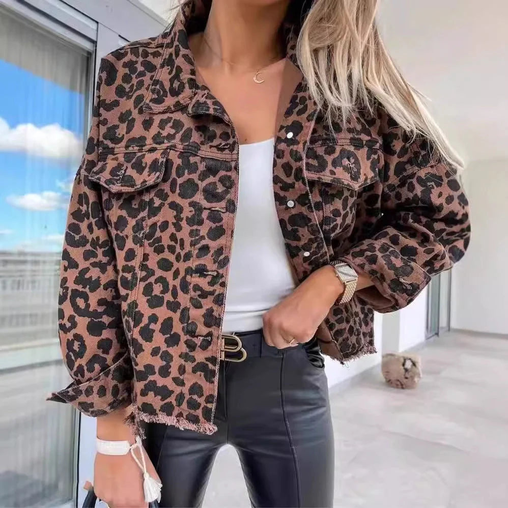 Women's leopard print denim jacket with lapel collar and pocket