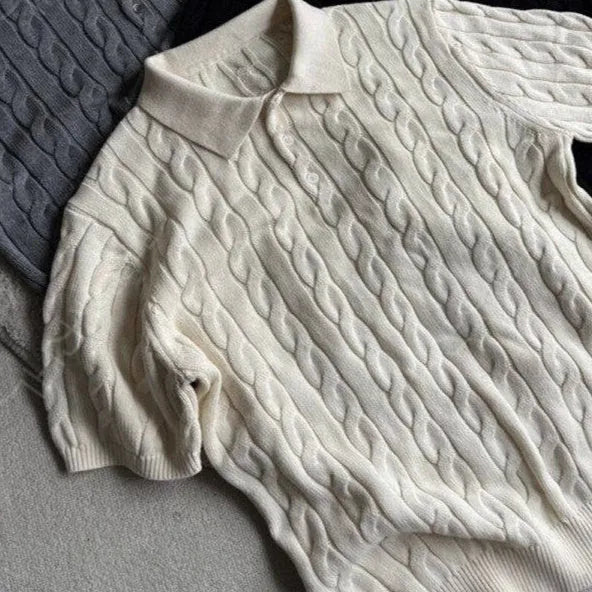 Man wearing a light grey twisted knit short sleeve casual t-shirt
