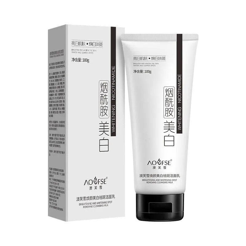 White 100ml bottle of whitening and freckle removing facial cleanser for pore cleansing