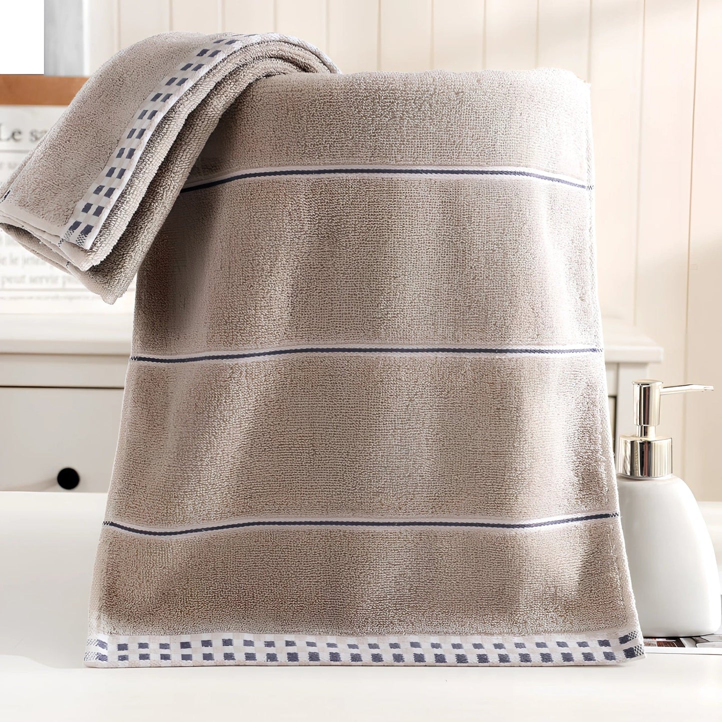 Grey houndstooth 90% cotton facial towel, 35x75cm, quick-absorbing for couples' bathroom use