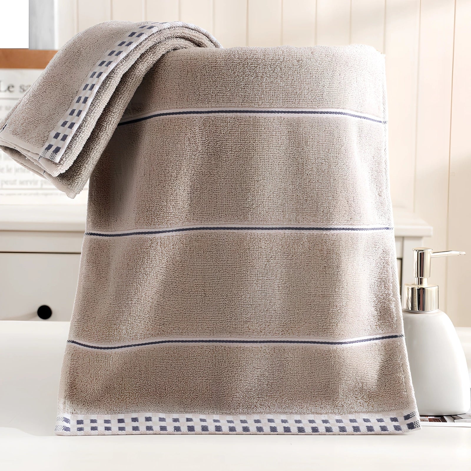 Grey houndstooth 90% cotton facial towel, 35x75cm, quick-absorbing for couples' bathroom use