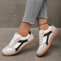 Women's plus size low-top retro sneaker in a selection of colours with a flat rubber sole and front lace-up