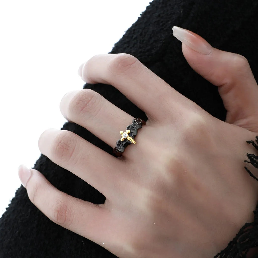 Princess Knight adjustable silver couple ring with electroplated white gold or black gold finish.
