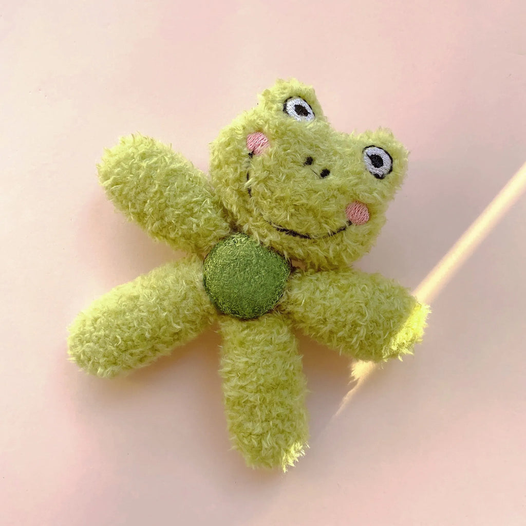 Edible catnip ball chewing toy with dental cleaning properties and five animal designs