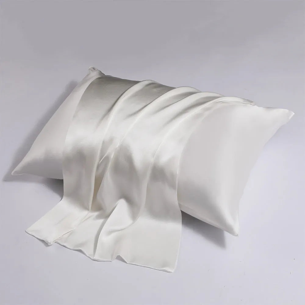 Zipper silk double-sided pillowcase in light champagne colour showing concealed zipper and mulberry silk texture