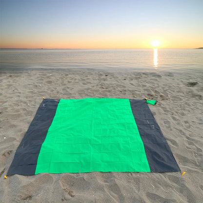 Foldable two-colour waterproof picnic mat for outdoor camping in vibrant colours