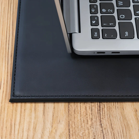 Black anti-radiation tablet pad, 35cm x 25cm with heat-insulating print and straps for 20-33cm devices