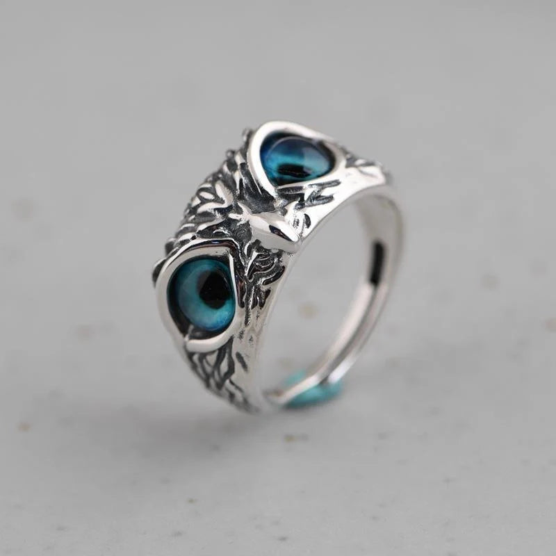 Vintage demon eye owl ring in sterling silver with adjustable opening