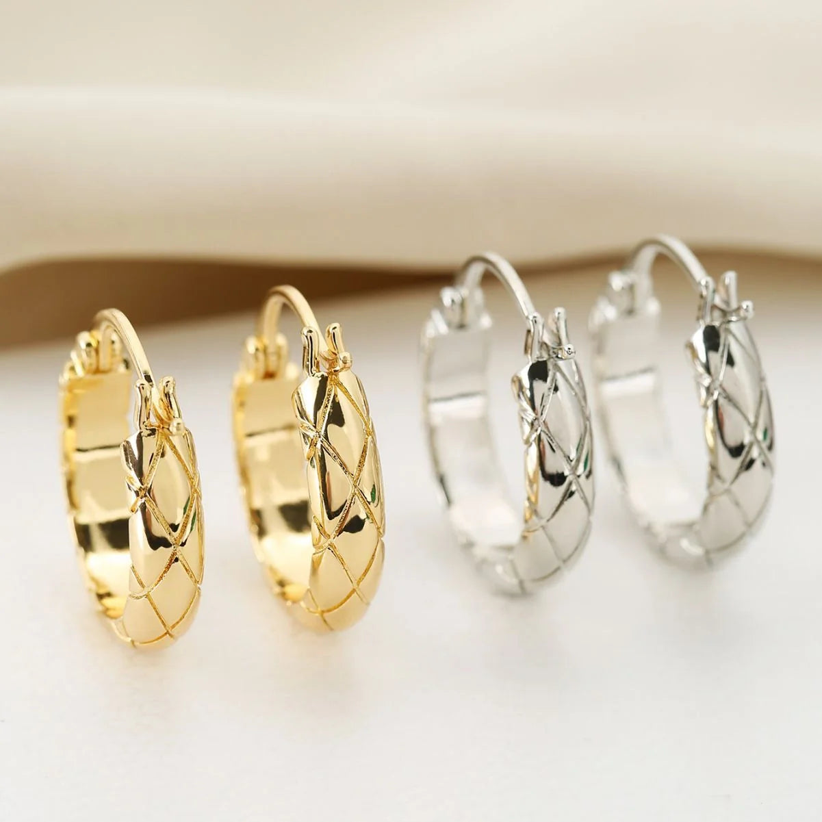 Diamond plaid earrings in golden yellow and silver, featuring a glossy finish and European and American style.